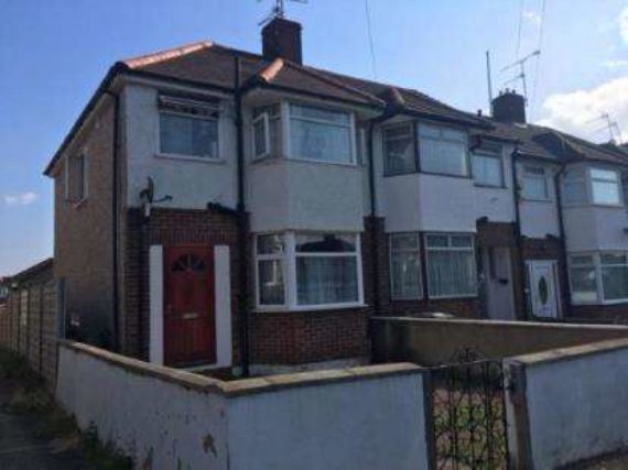 3 Bedroom End of Ter...